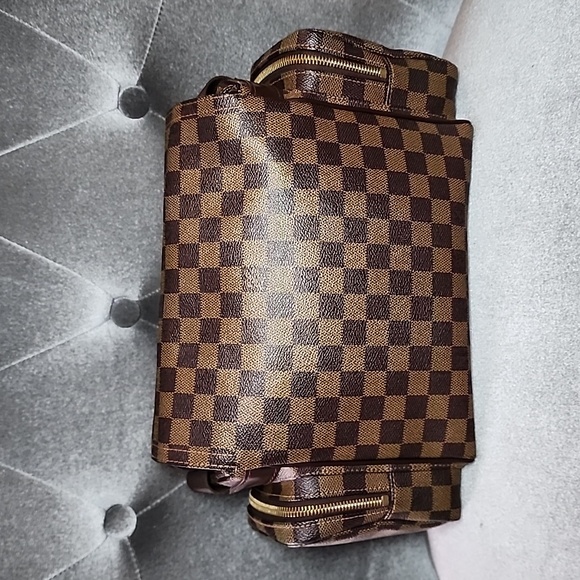 Authentic Louis Vuitton Melvillle reporter PM size - Picture 4 of 17